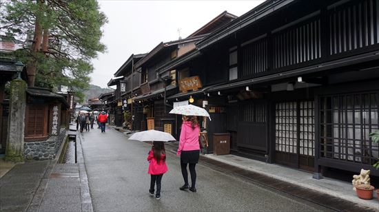 Takayama Sanmachi walk