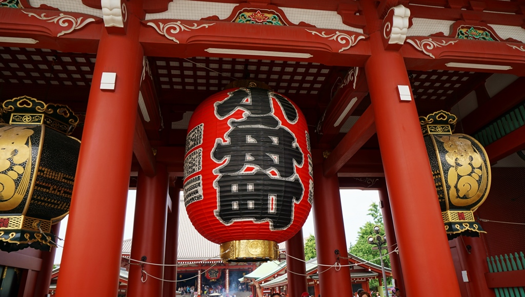 Gate of Sensoji temple in Asakusa